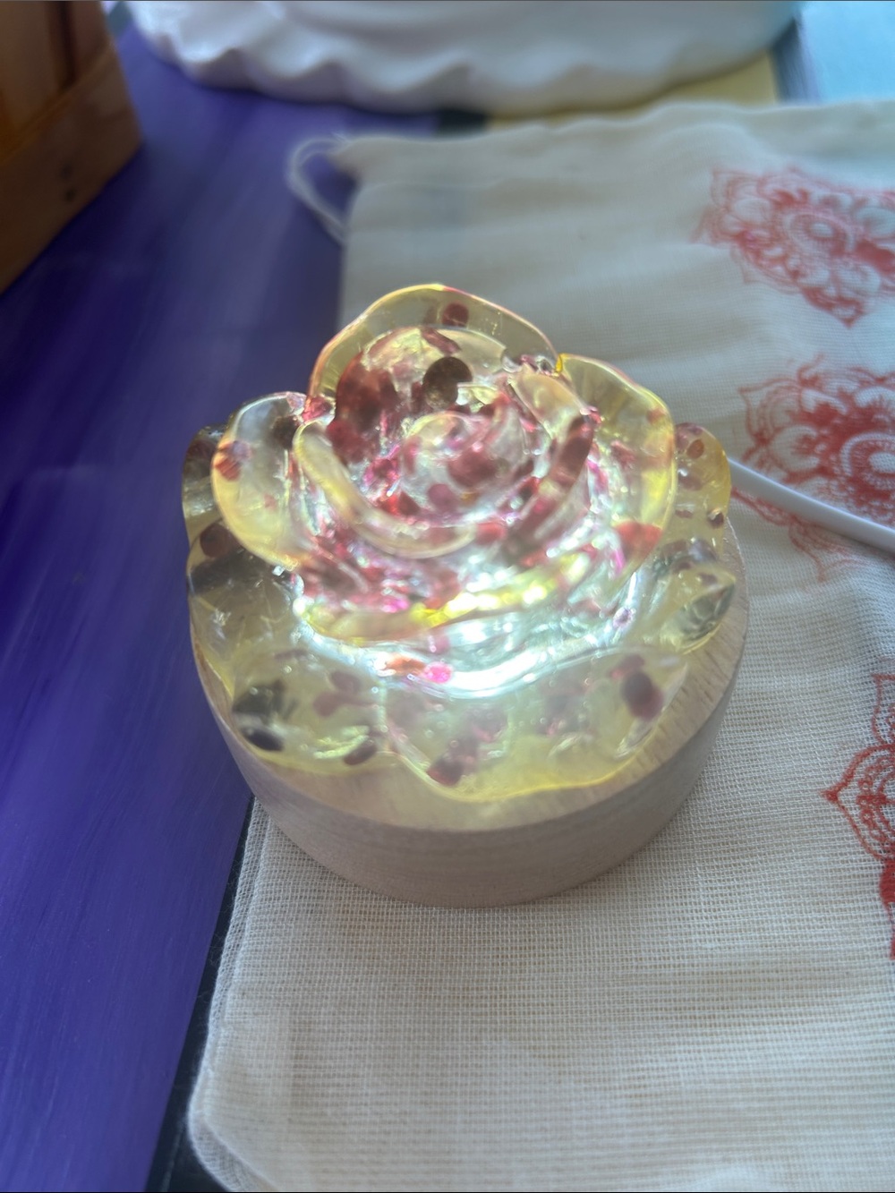 Resin Jasper Rose USB Night Light with Candles Incense & Holder Basket NWT